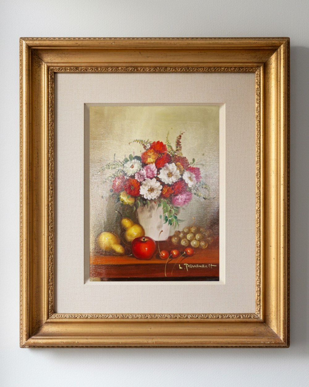 Bouquet de fleurs et fruits — L. Passanault, présentée encadrée